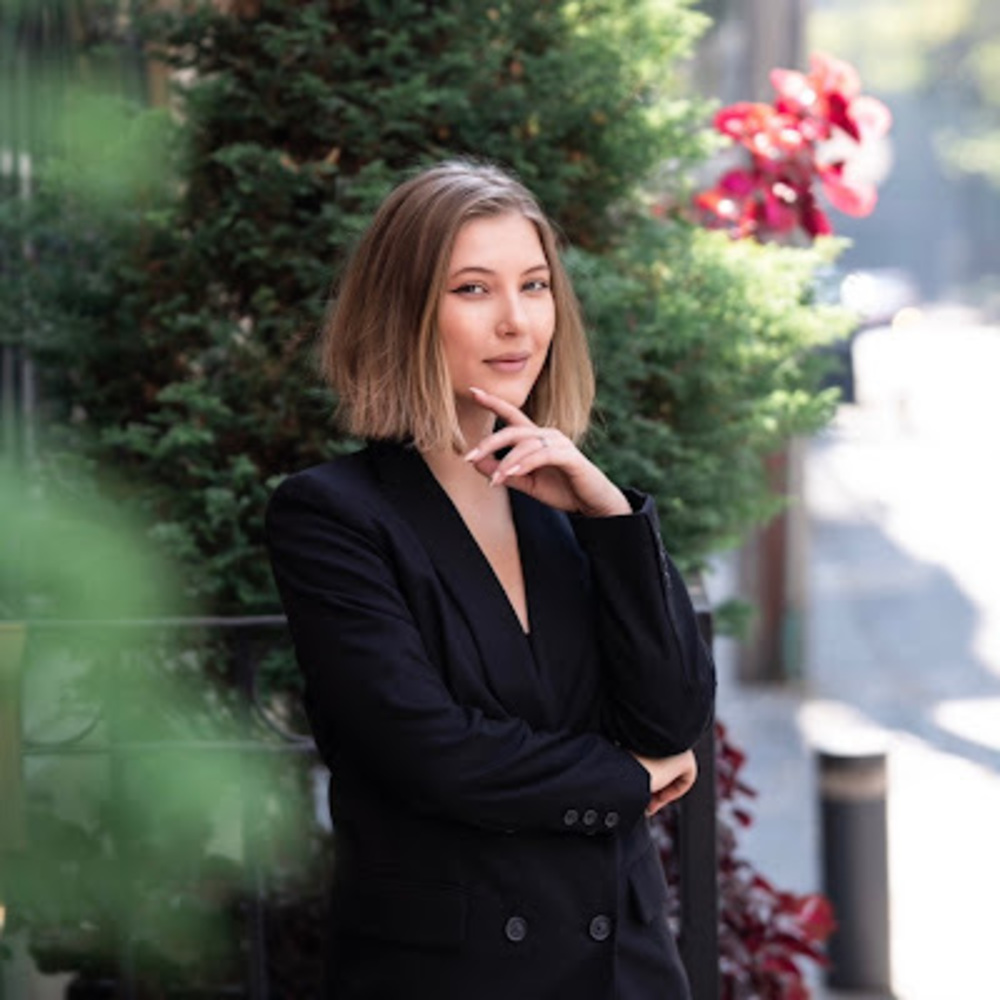 Meet your Posher, Daria